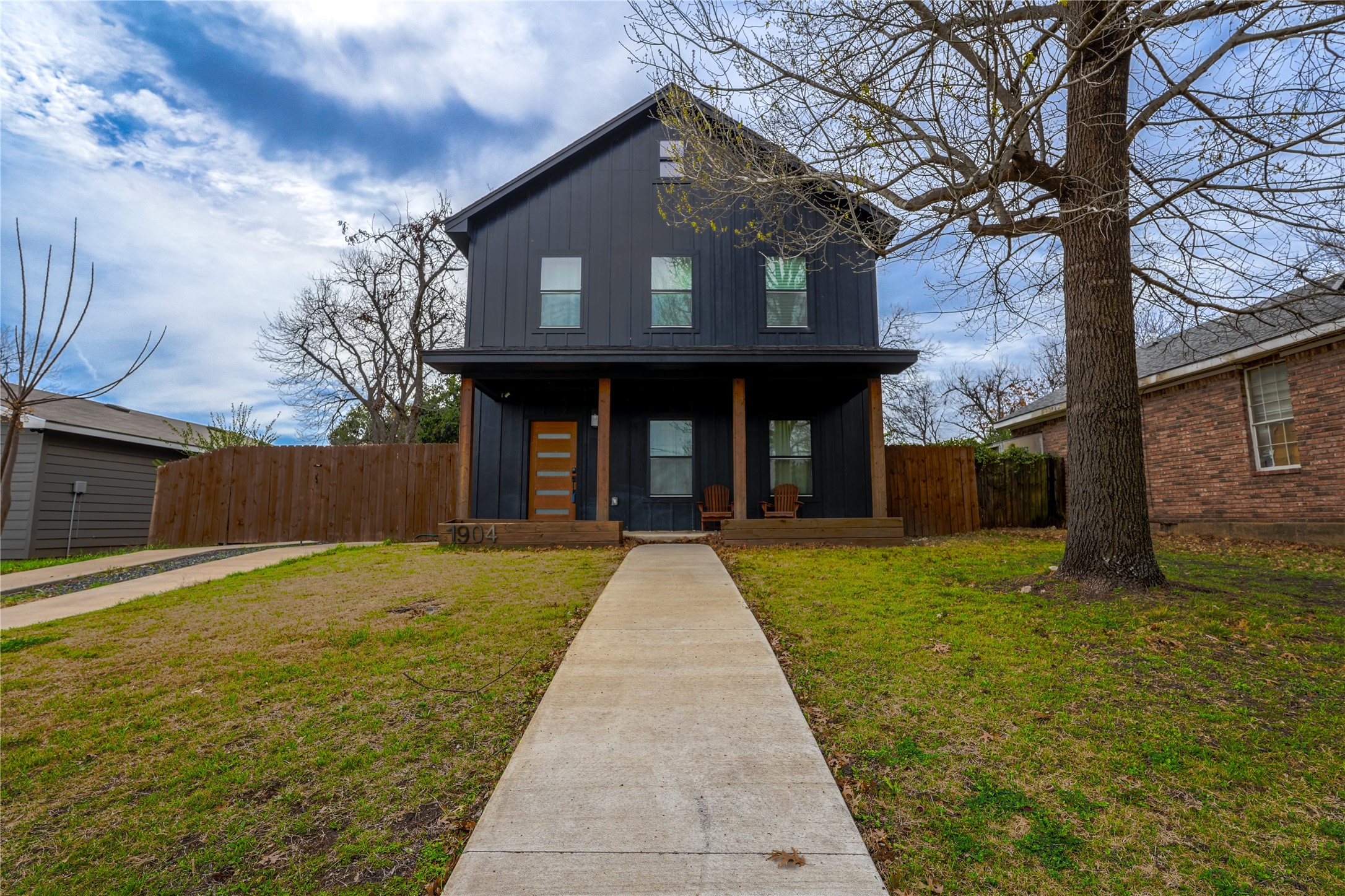 1904 N 17th Waco TX 76707