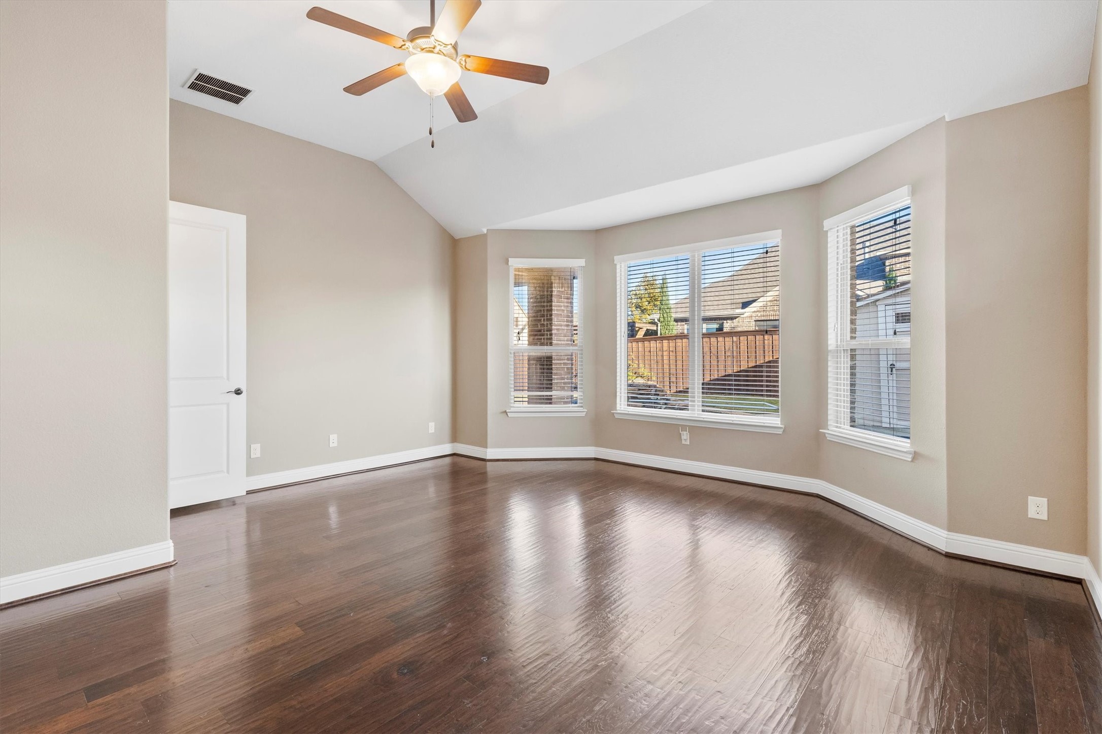 3701 Birmington The Colony TX 75056