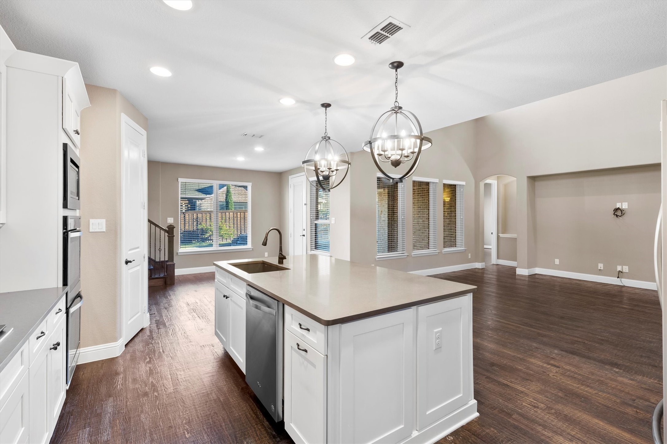 3701 Birmington The Colony TX 75056