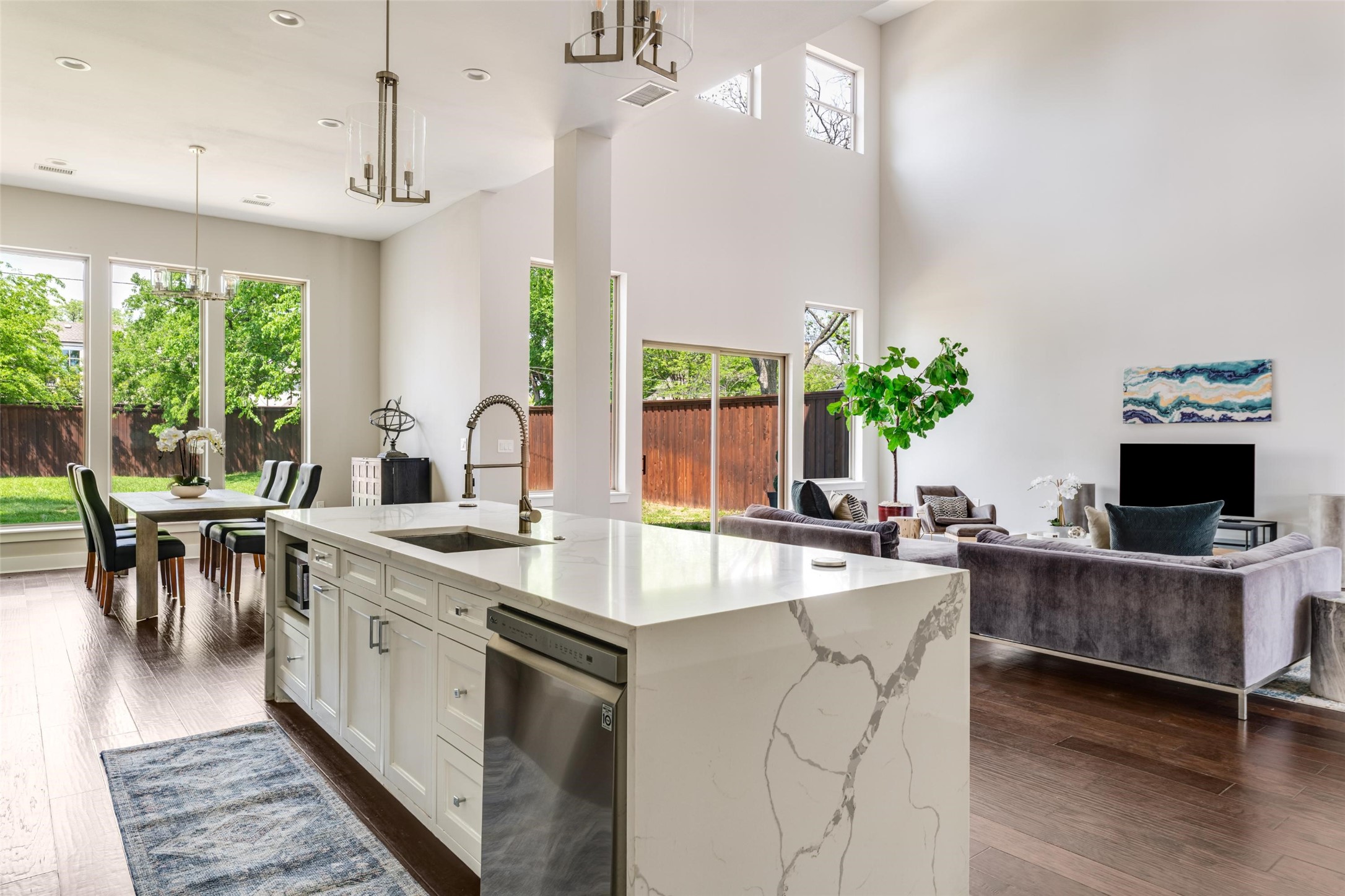 6515 Walnut Hill Lane Dallas TX 75230