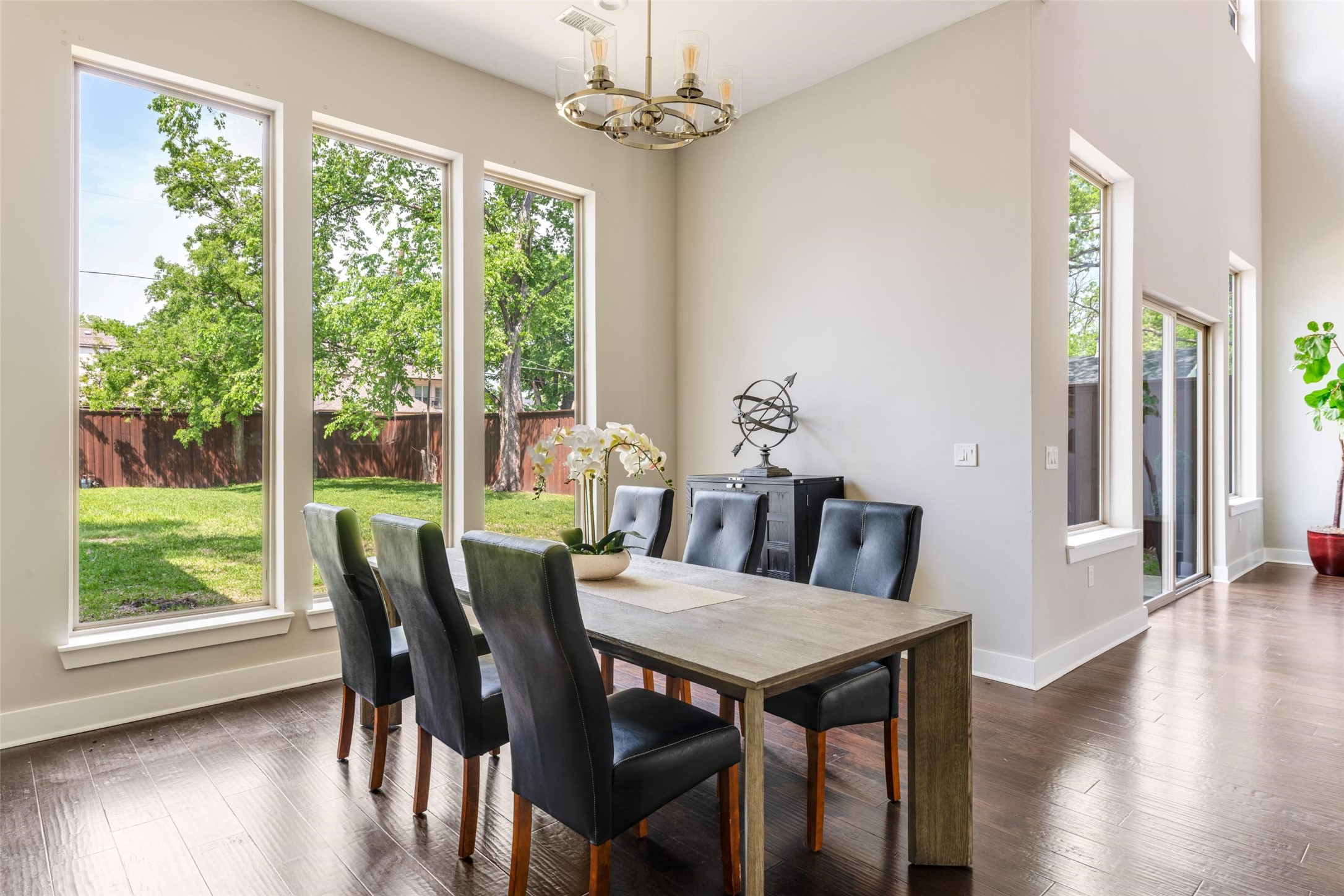 6515 Walnut Hill Lane Dallas TX 75230