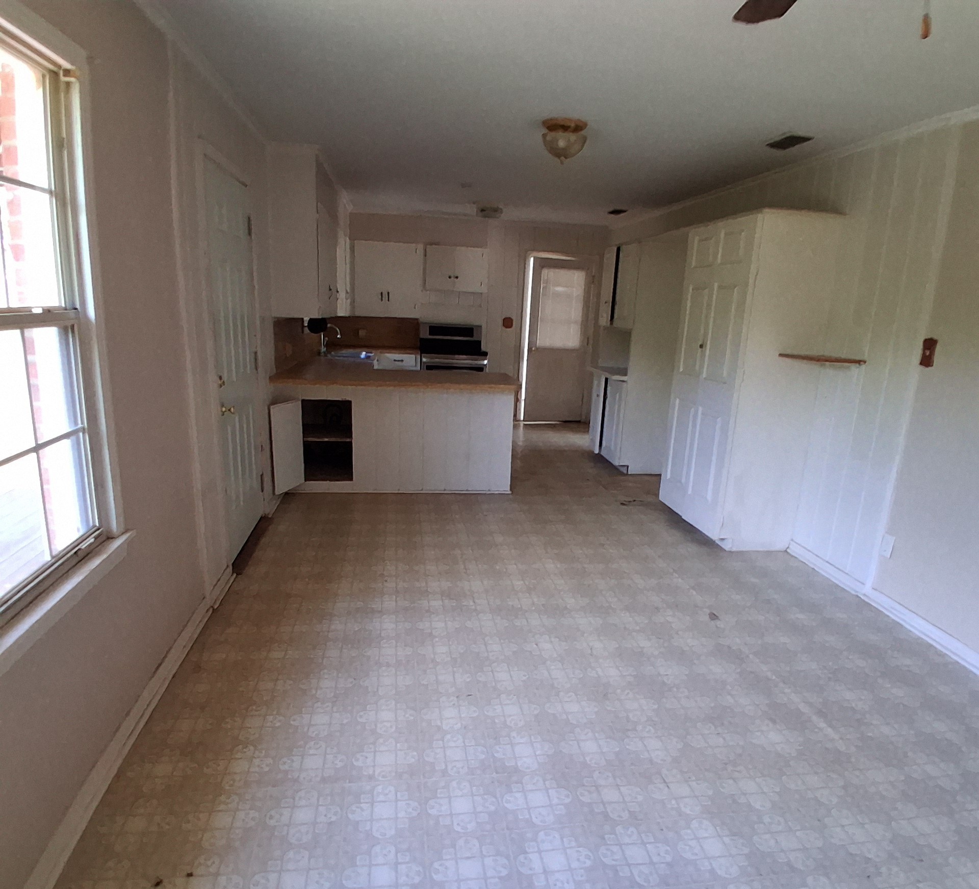 910 Success Street Gilmer TX 75644