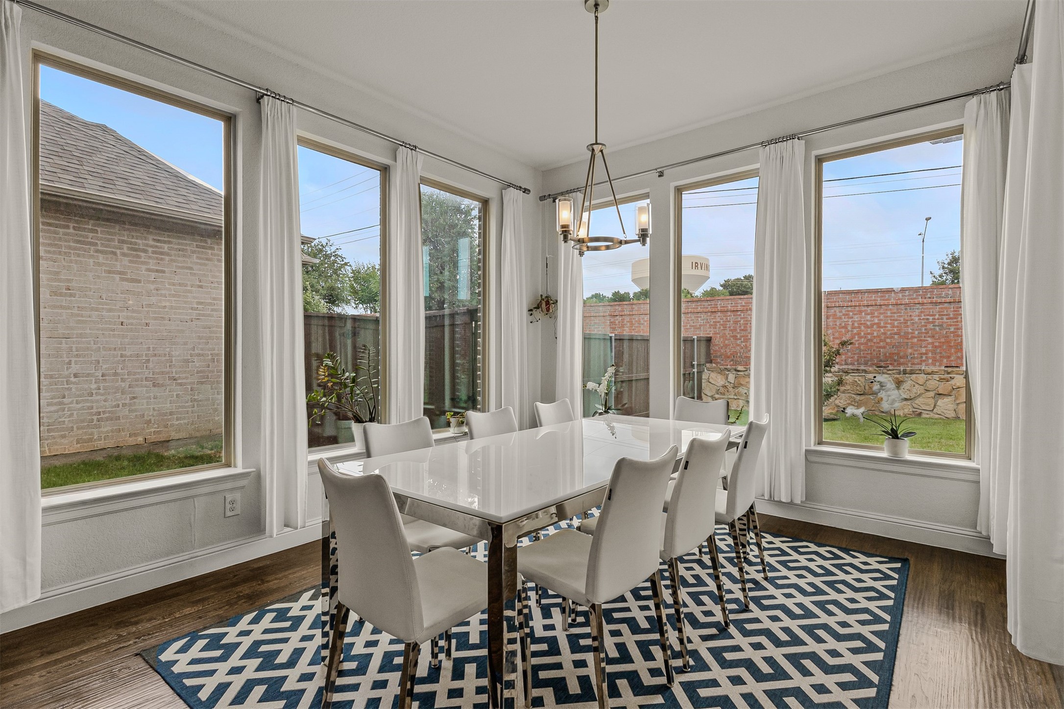 7620 Sonian Forest Drive Irving TX 75063