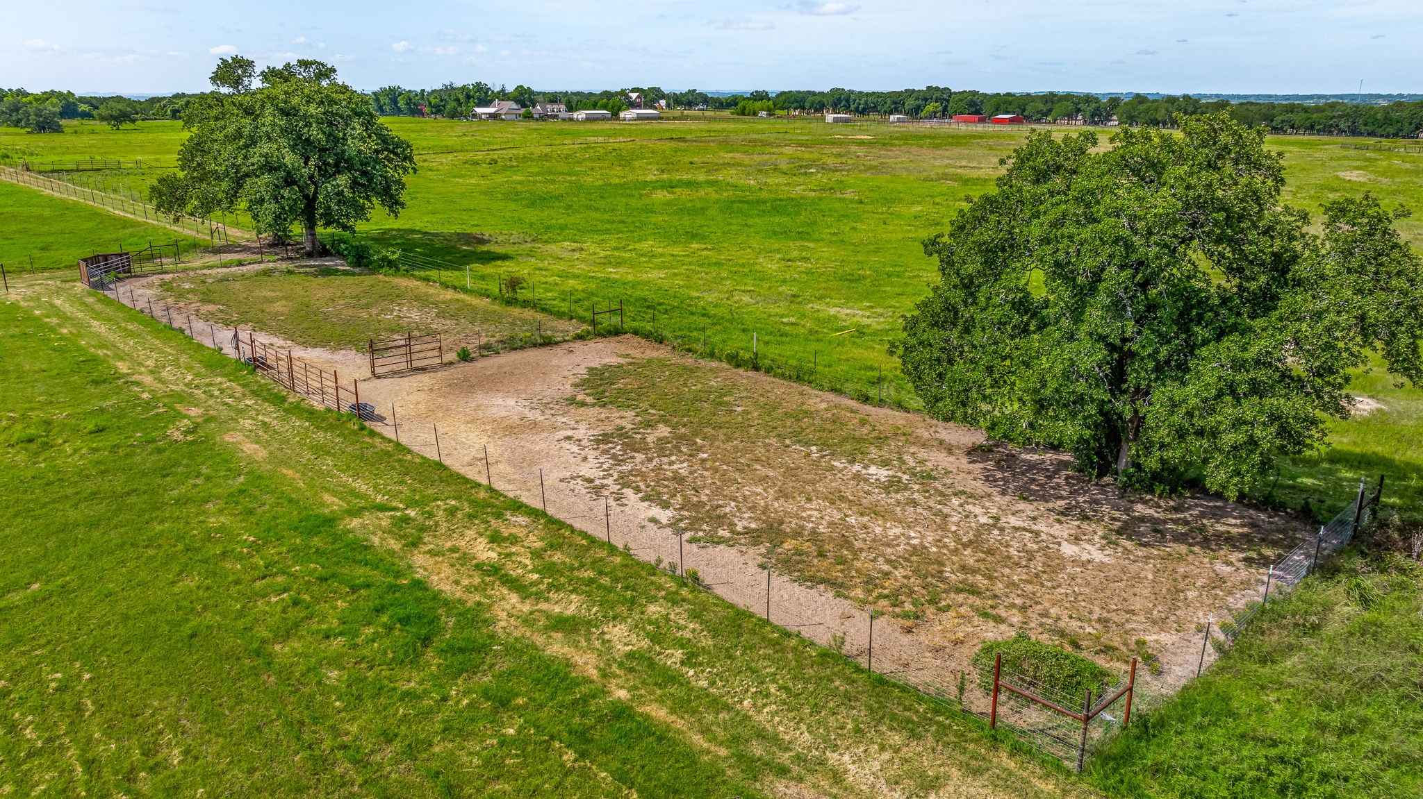 3310 Coy Lane Granbury TX 76048