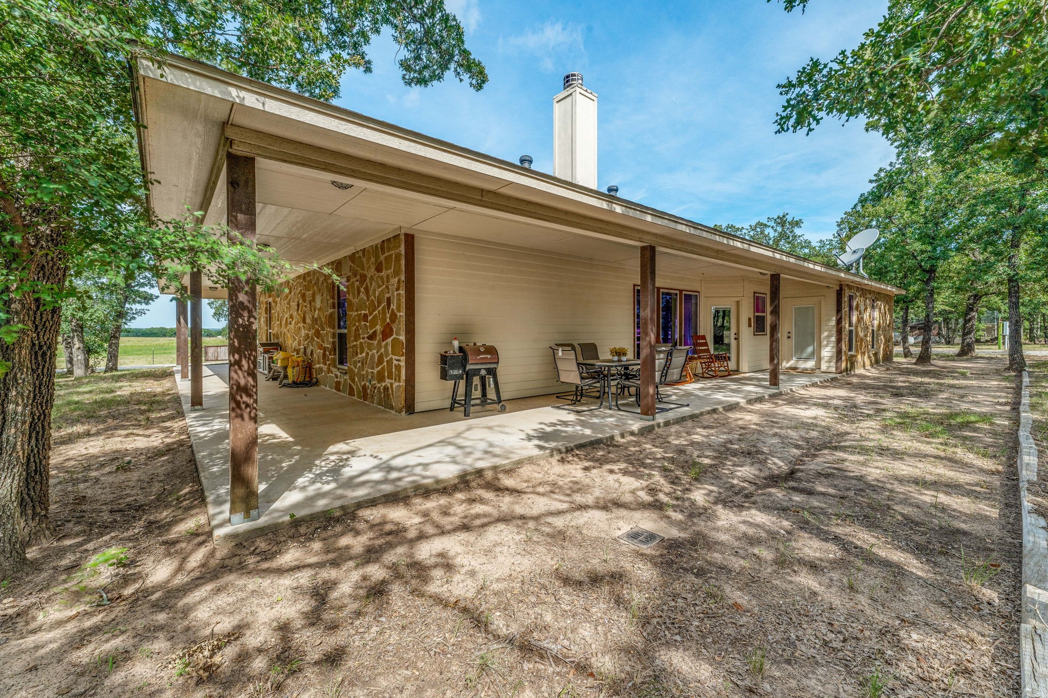 3310 Coy Lane Granbury TX 76048