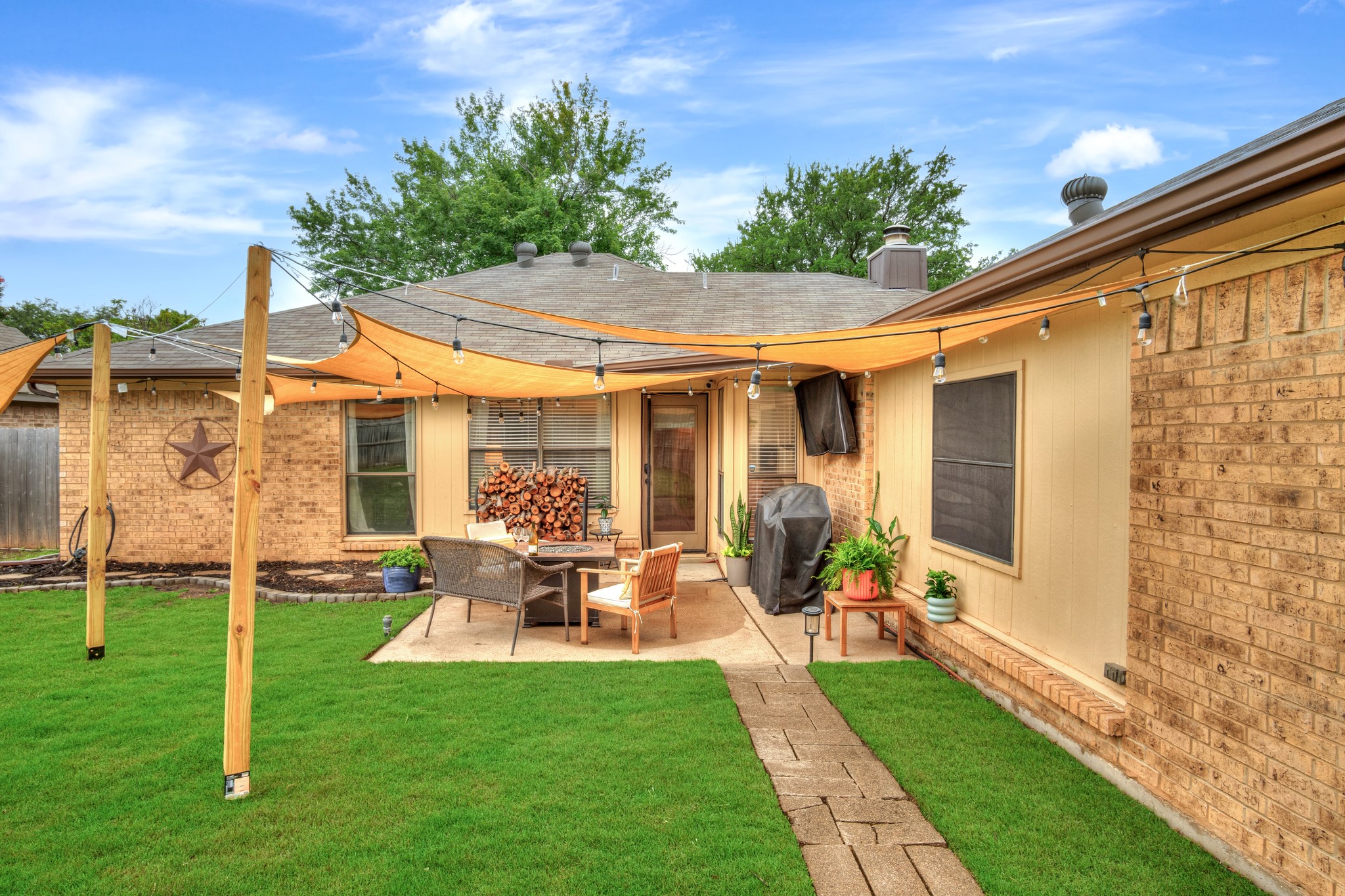 1665 N Valley Parkway Lewisville TX 75077