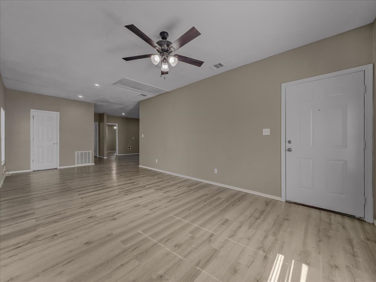 959 E Broadway Avenue Fort Worth TX 76104