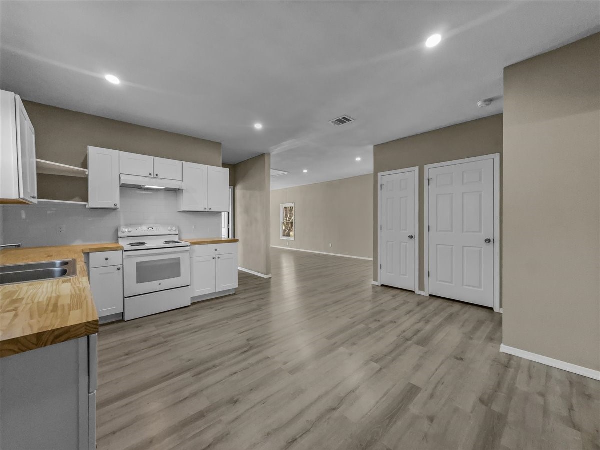 959 E Broadway Avenue Fort Worth TX 76104