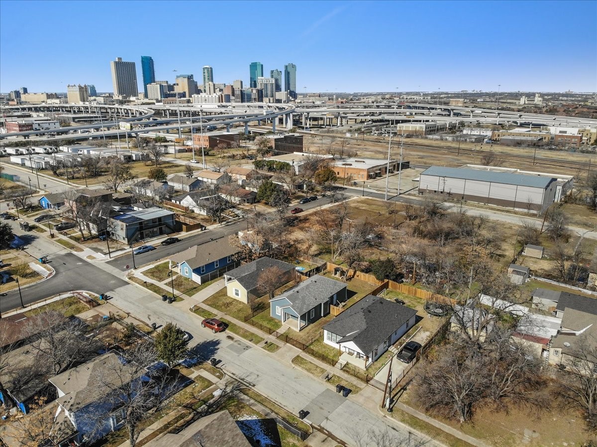 959 E Broadway Avenue Fort Worth TX 76104
