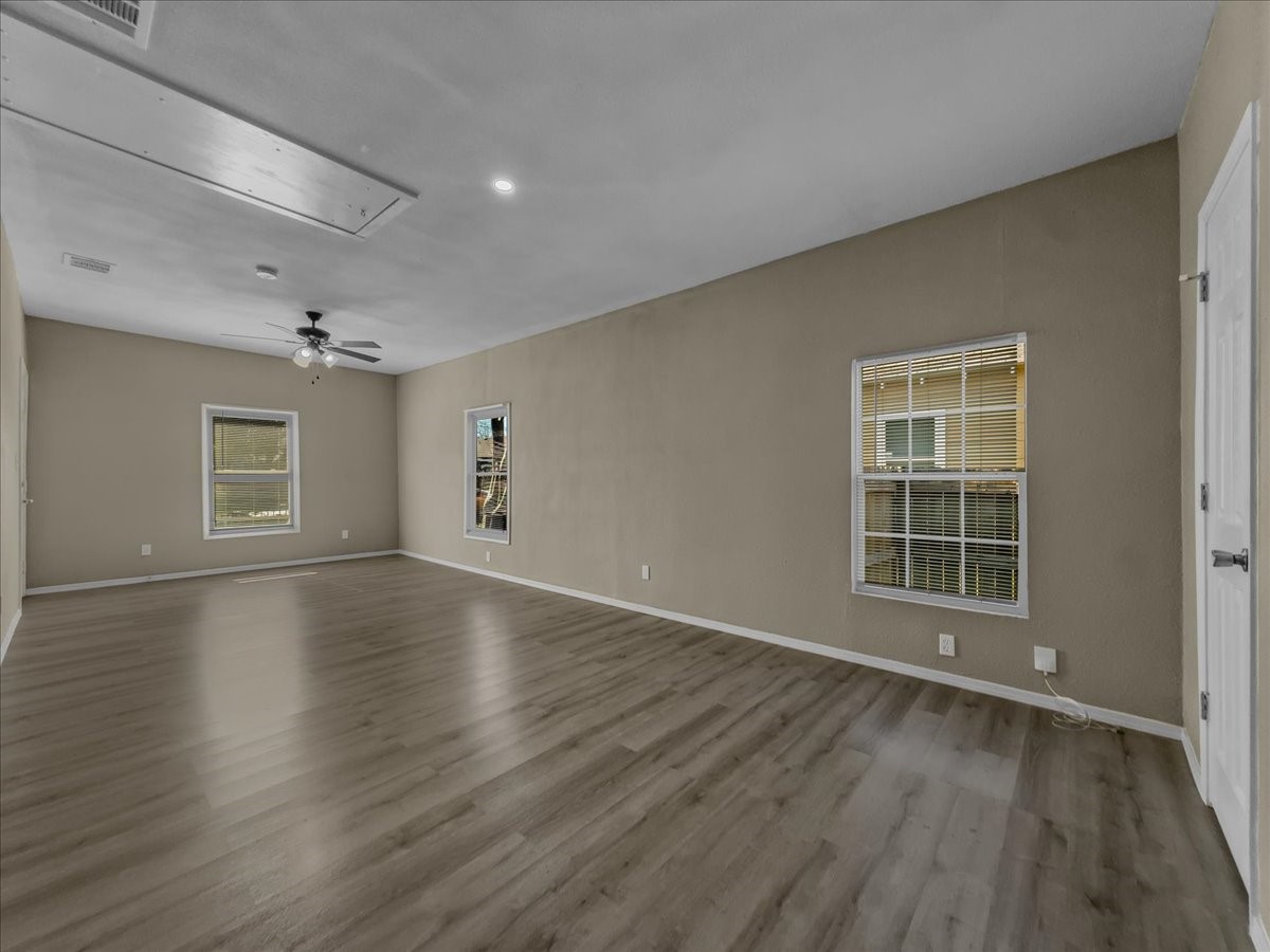 959 E Broadway Avenue Fort Worth TX 76104