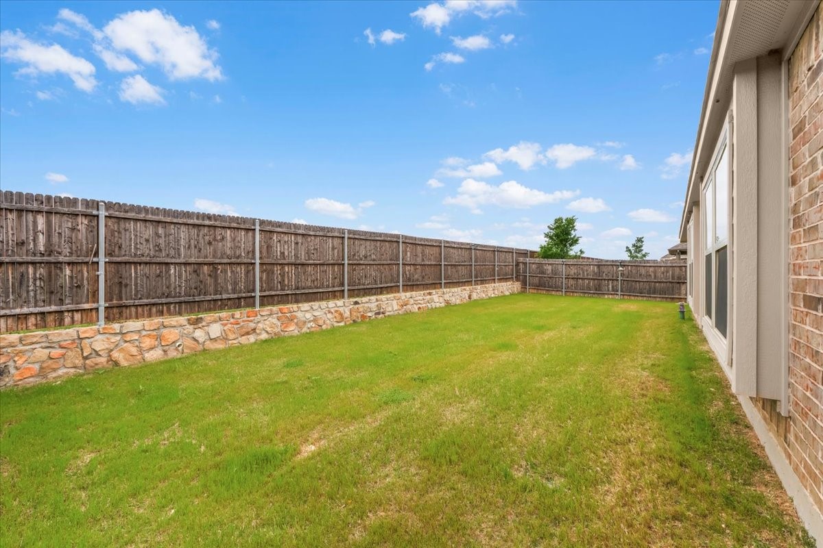 1021 Longbow Lane Crowley TX 76036