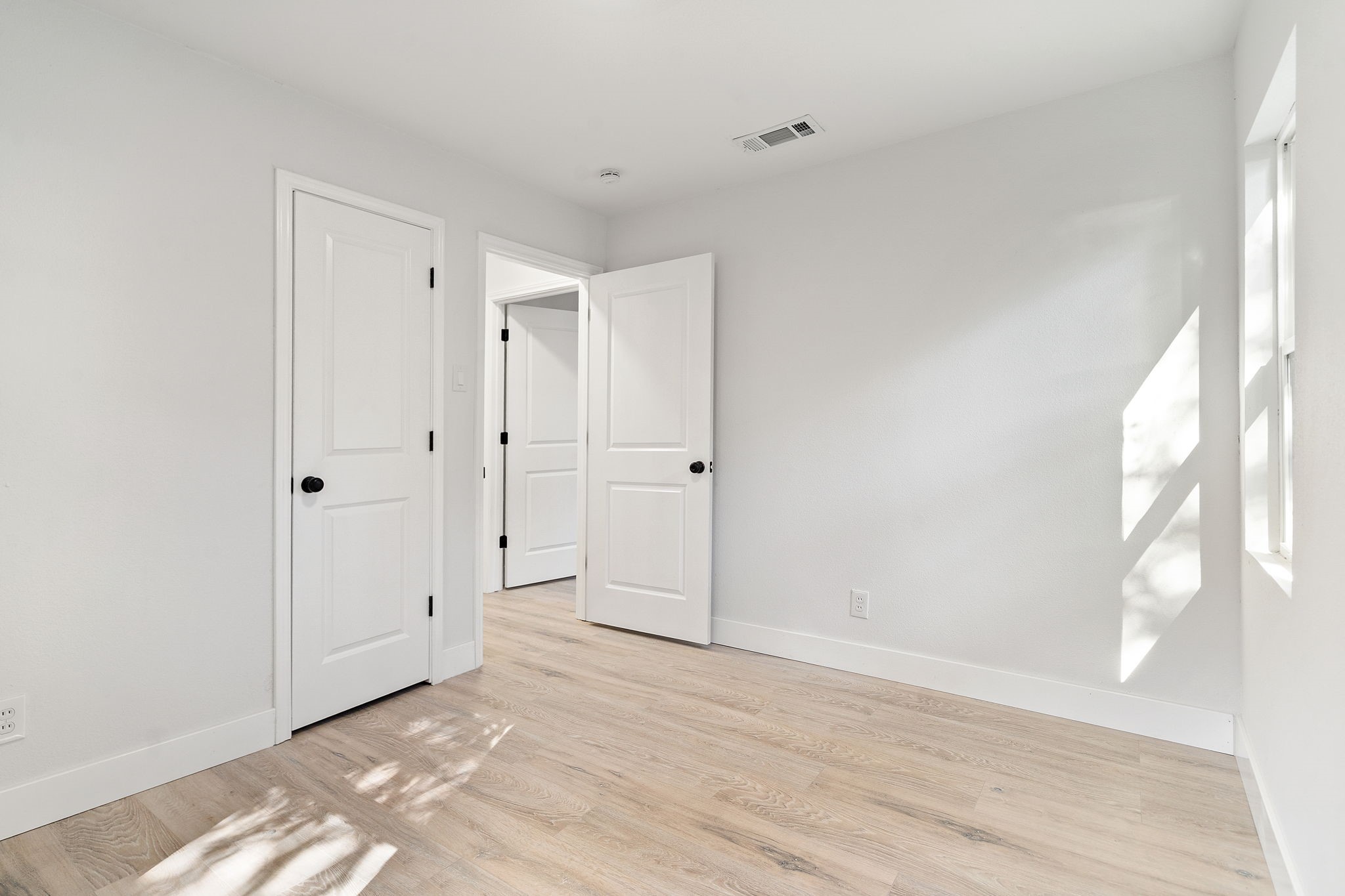 1604 Arbor Arlington TX 76010