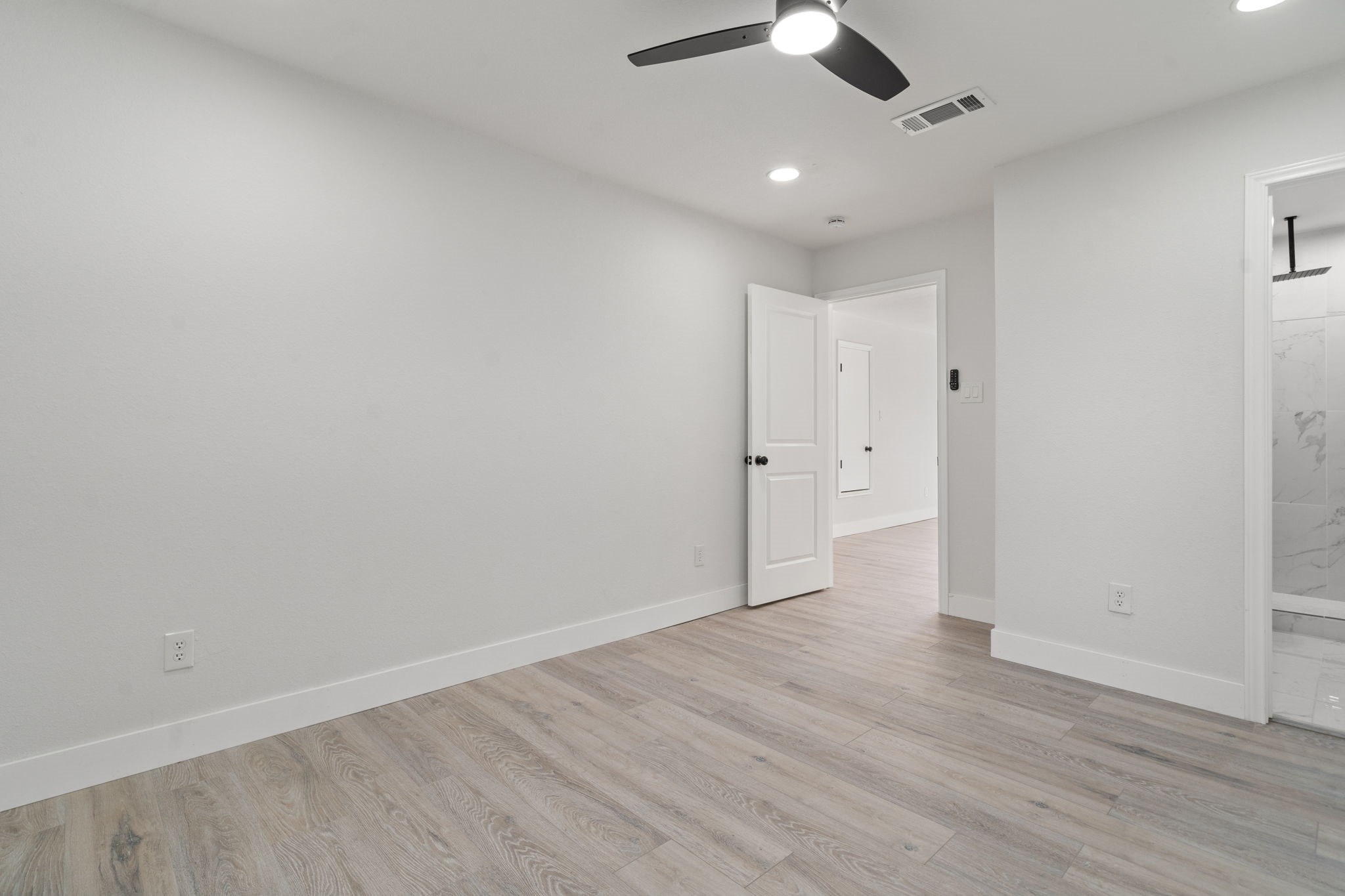 1604 Arbor Arlington TX 76010