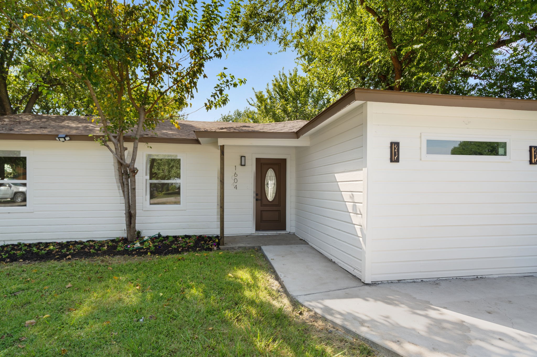 1604 Arbor Arlington TX 76010