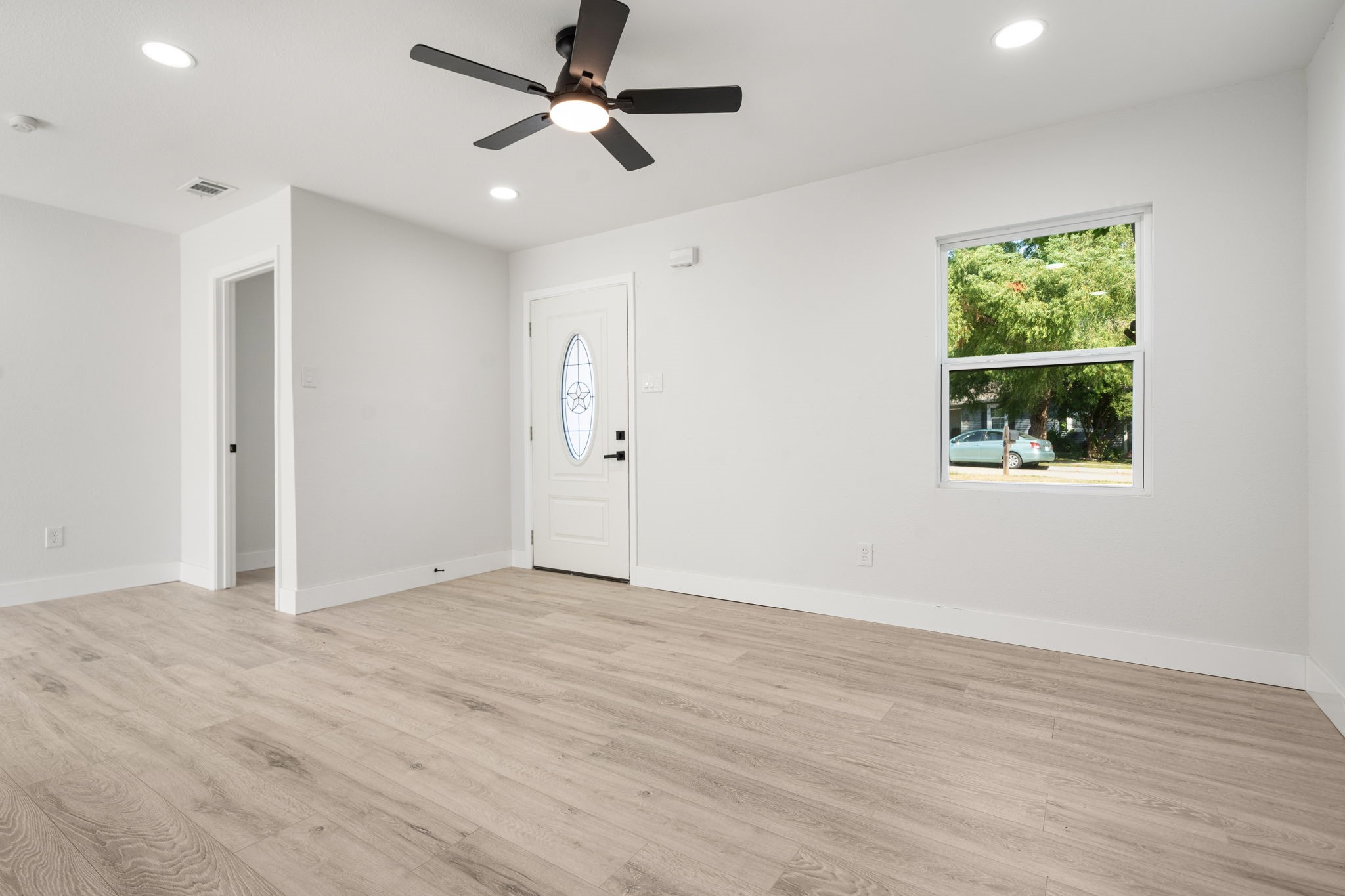 1604 Arbor Arlington TX 76010