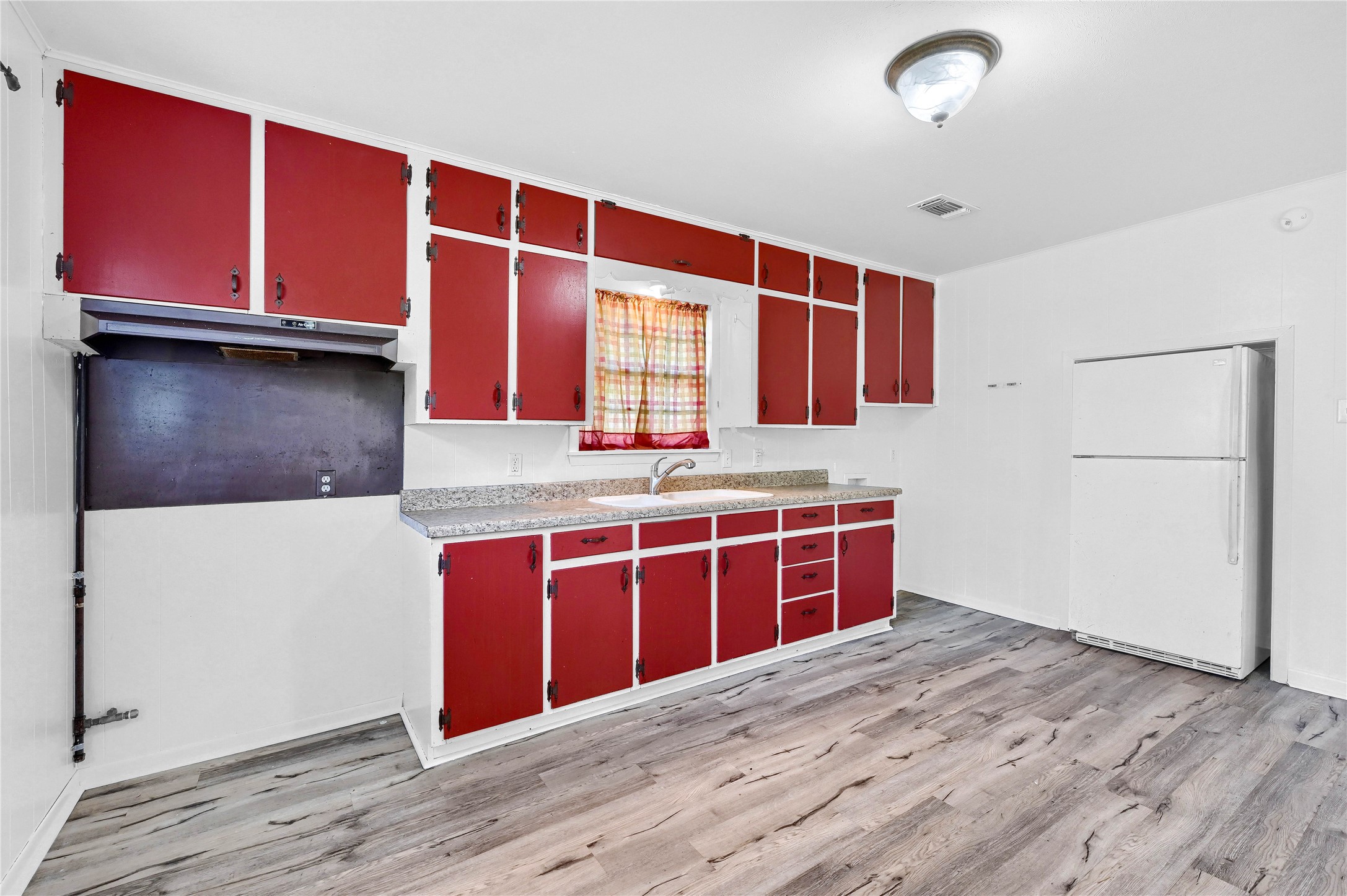 400 Buchanan Street Whitesboro TX 76273