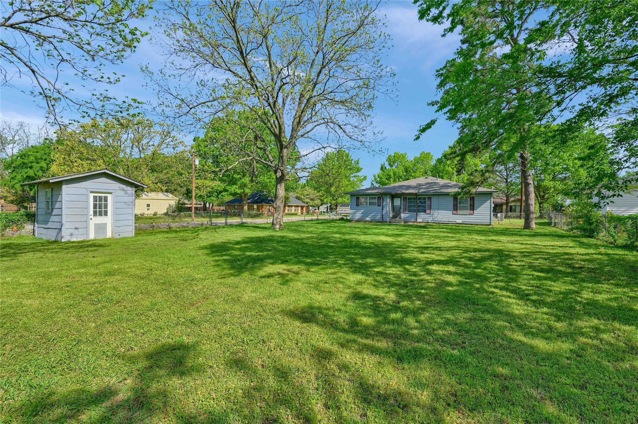 400 Buchanan Street Whitesboro TX 76273