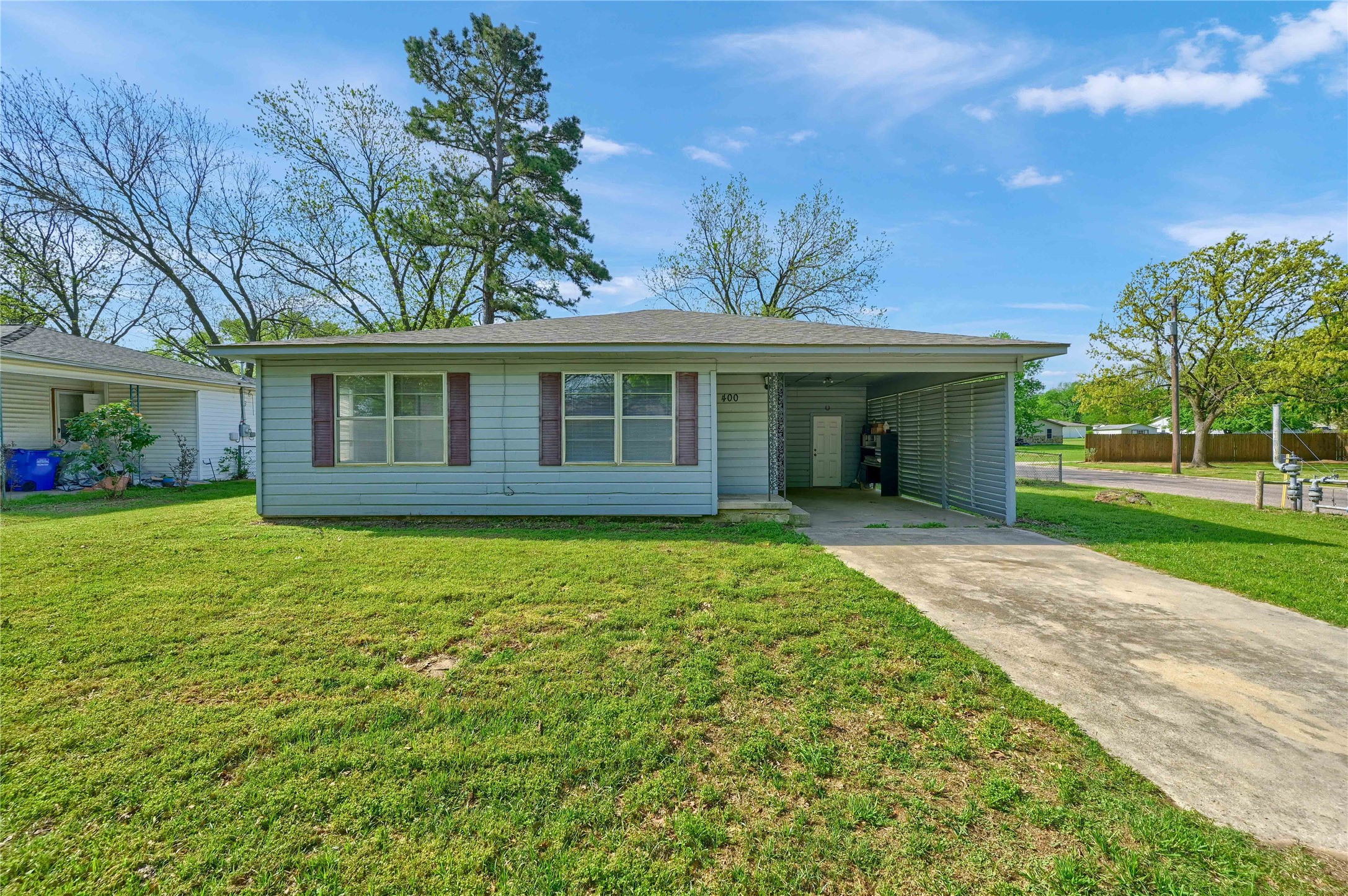 400 Buchanan Street Whitesboro TX 76273