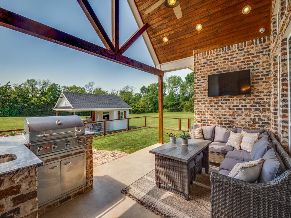 597 Burks Road Whitewright TX 75491