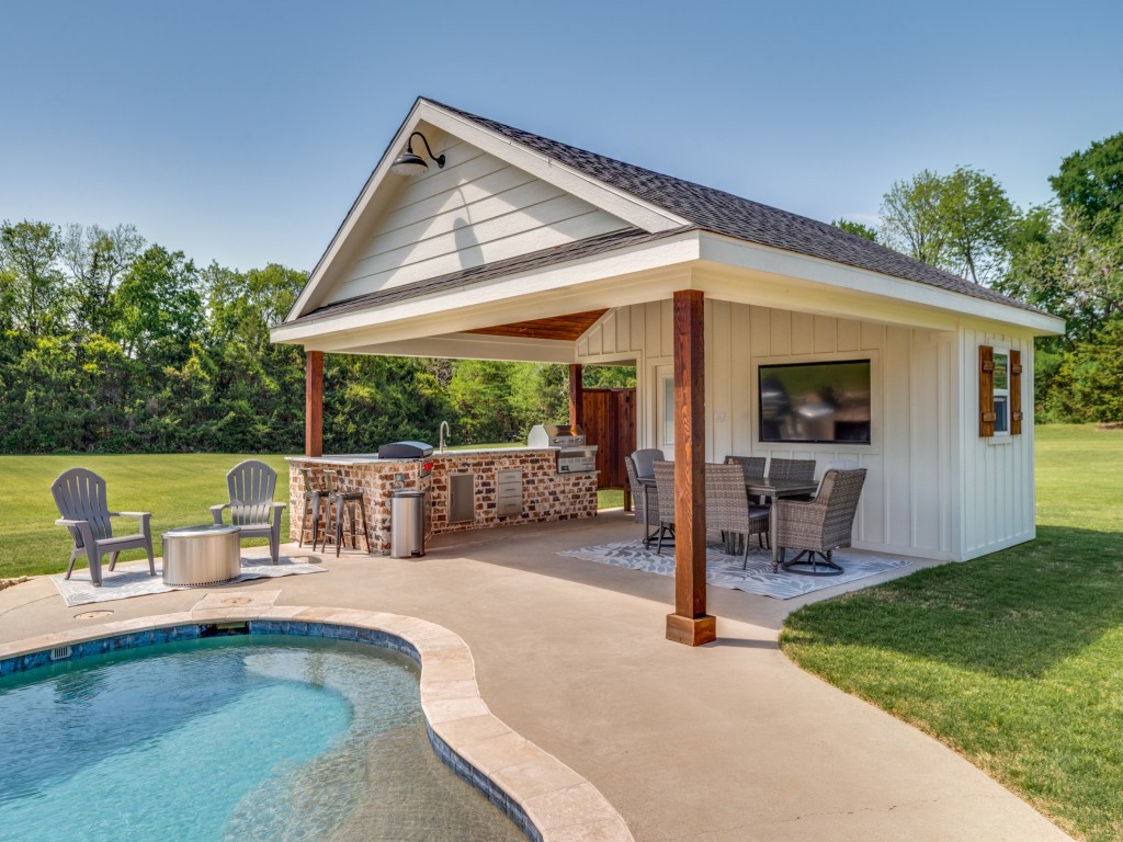 597 Burks Road Whitewright TX 75491