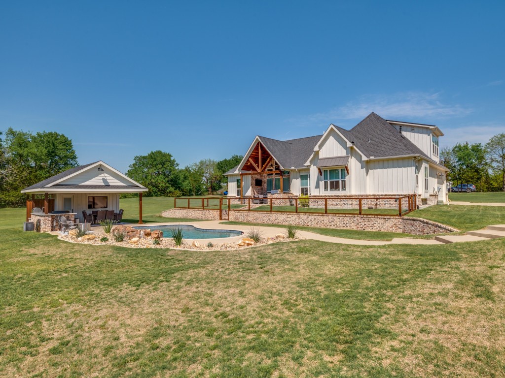 597 Burks Road Whitewright TX 75491