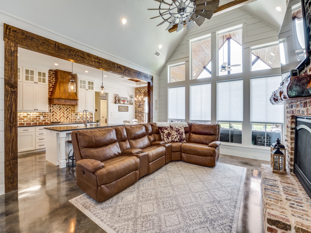 597 Burks Road Whitewright TX 75491