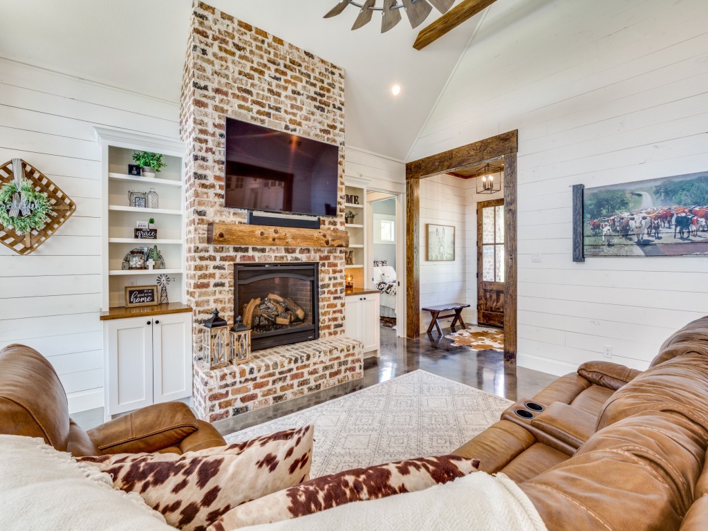 597 Burks Road Whitewright TX 75491