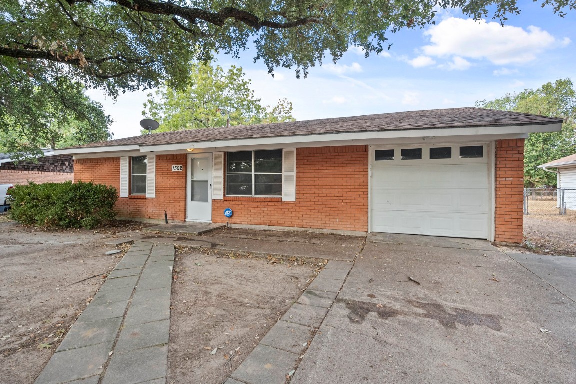 1302 Ann Arbor Drive Corsicana TX 75110