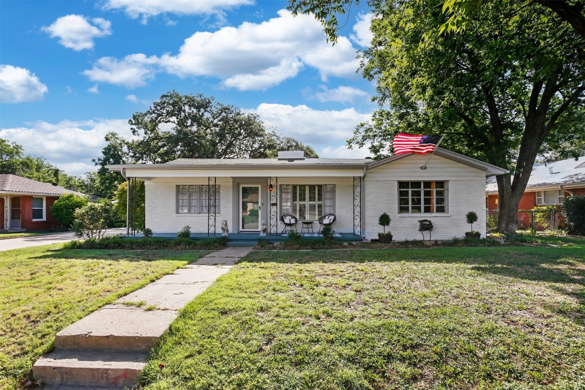 1808 N Riverside Drive Fort Worth TX 76111