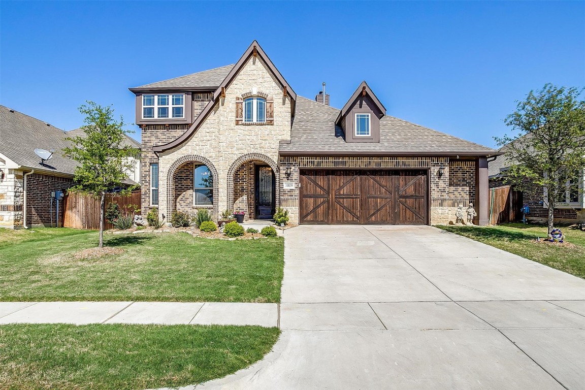 1009 Rustic Oak Way Burleson TX 76028