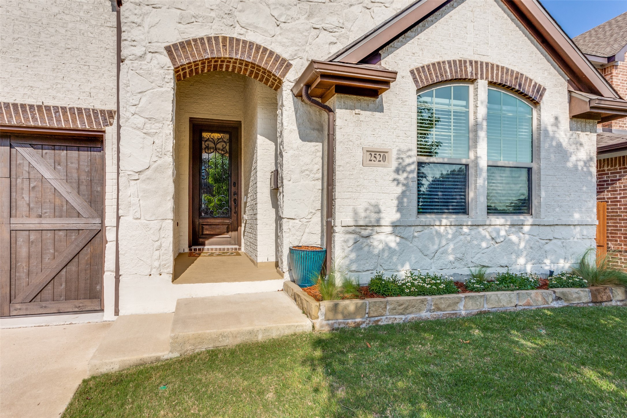 2520 Frazier Avenue Fort Worth TX 76110