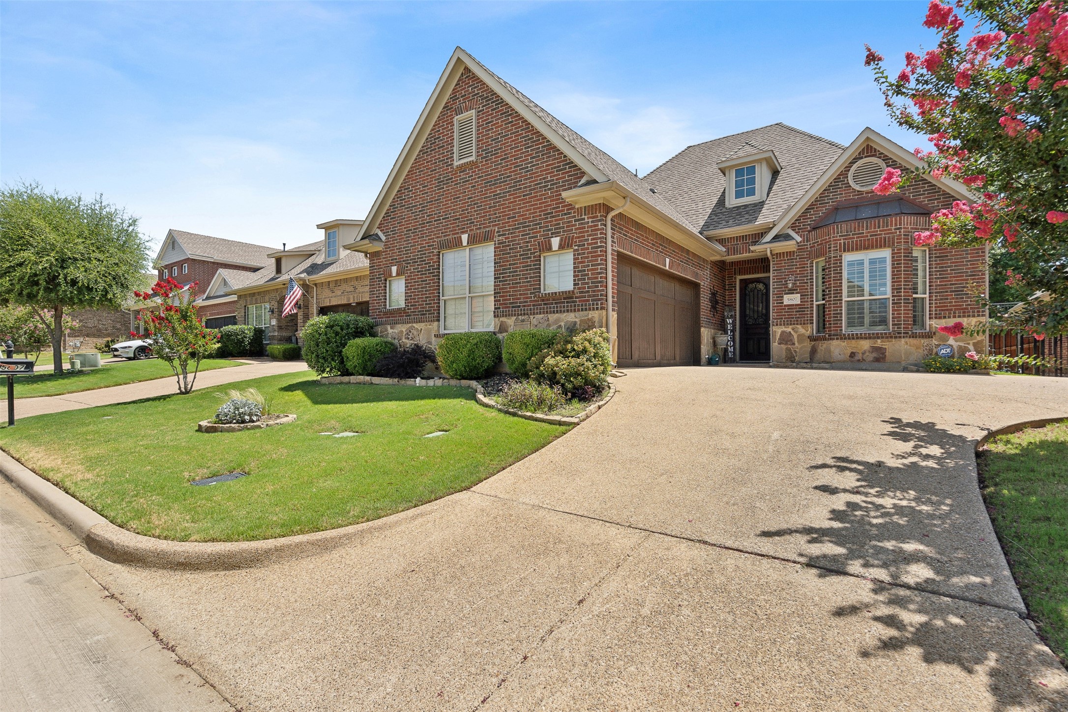 5807 Mira Lago Lane Arlington TX 76017