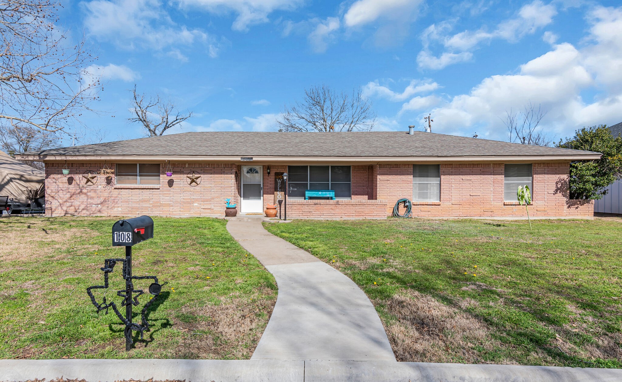108 W Jessup Street Alvarado TX 76009