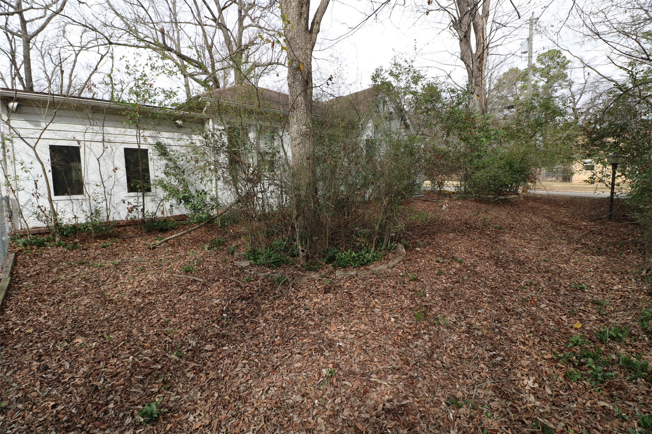 2332 Simpson Street Paris TX 75460