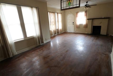 2332 Simpson Street Paris TX 75460