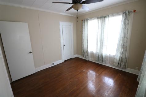 2332 Simpson Street Paris TX 75460