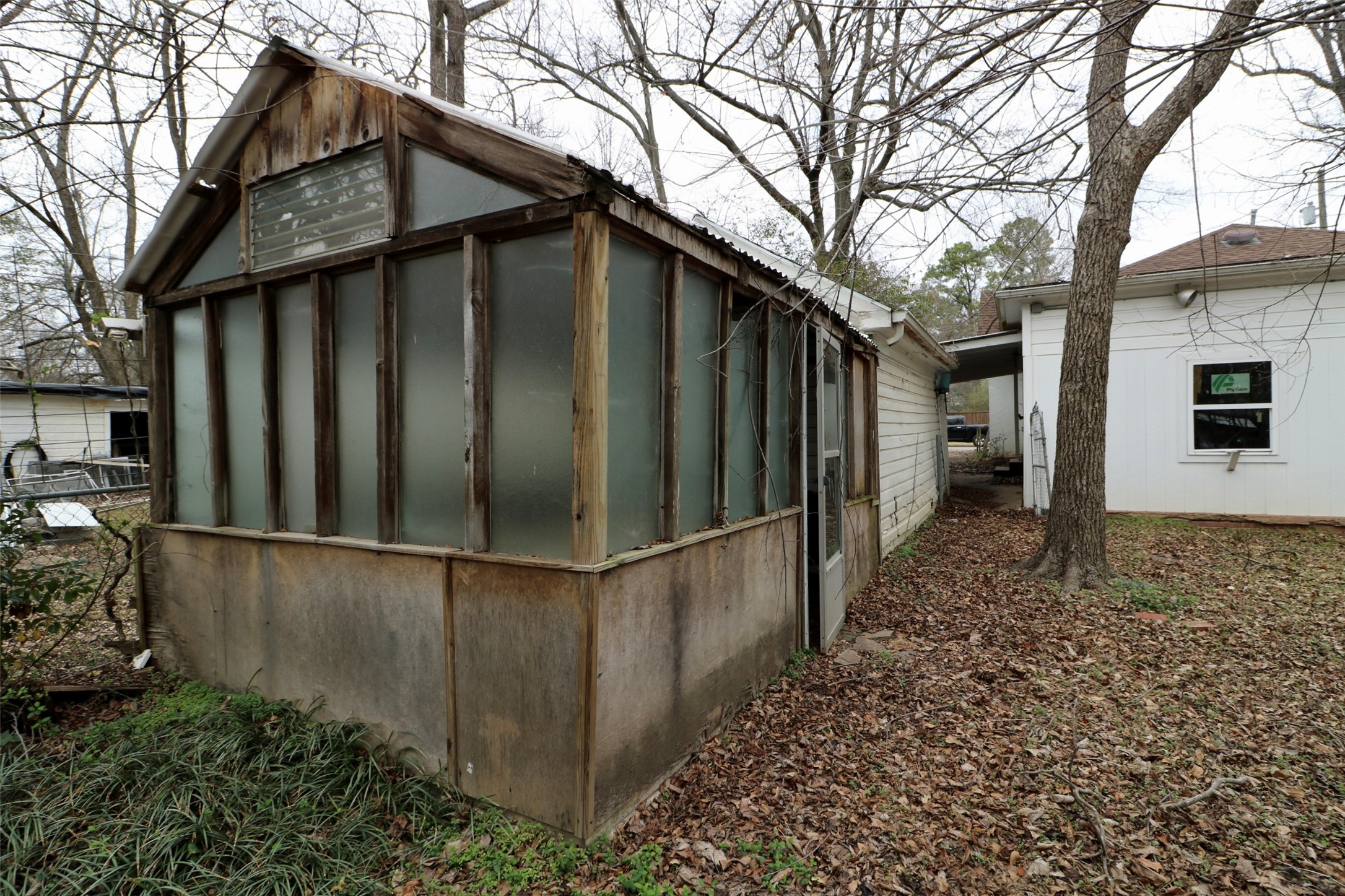 2332 Simpson Street Paris TX 75460