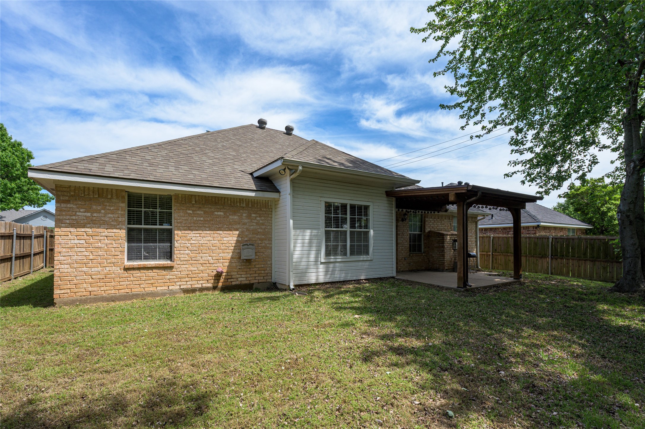 4804 Hara Lane Sherman TX 75092