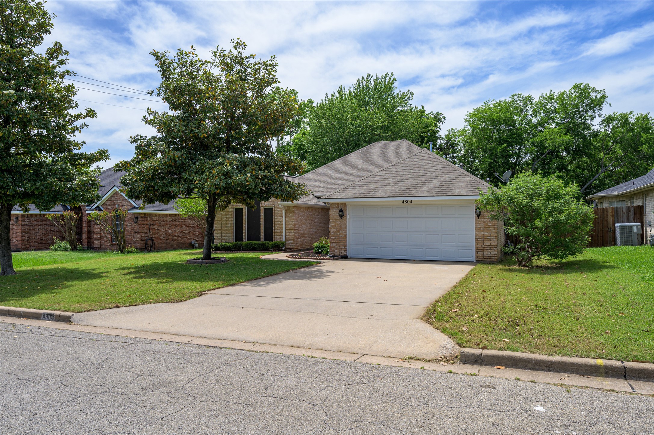 4804 Hara Lane Sherman TX 75092