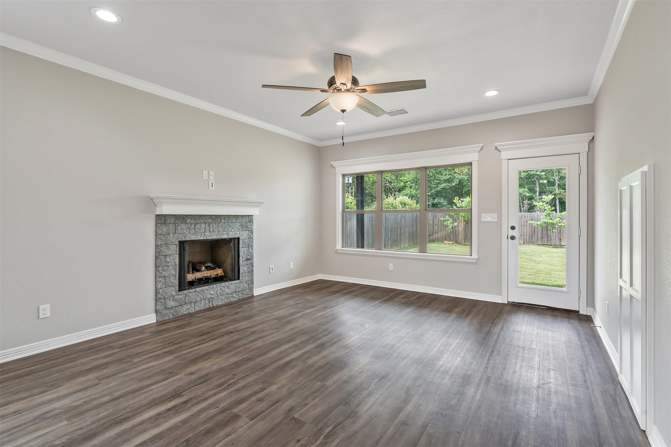 504 Cornerstone Lindale TX 75771