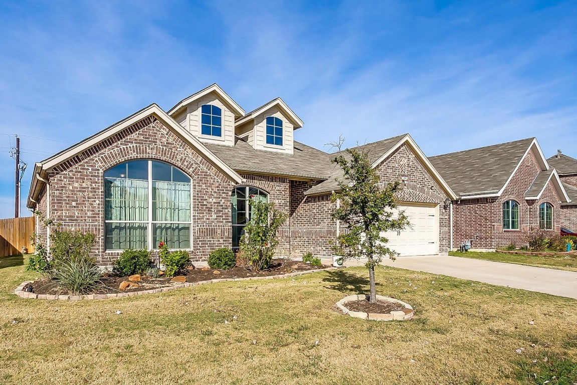 621 Peach Lane Burleson TX 76028