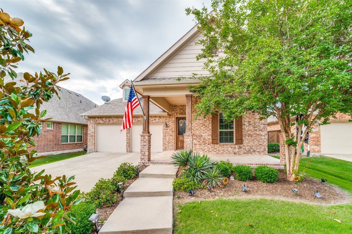 800 Hayden Lane Savannah TX 76227