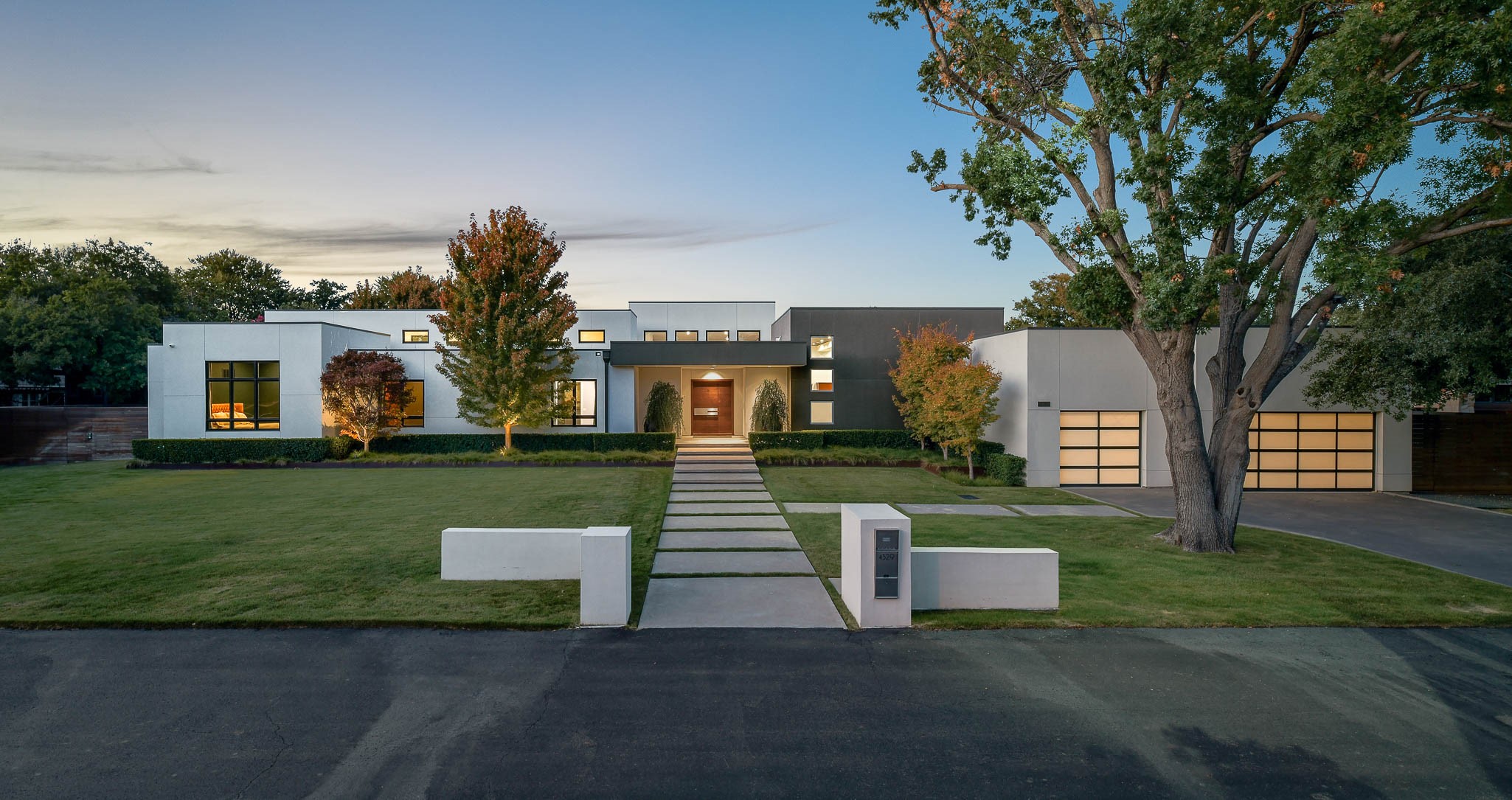 4529 Royal Lane Dallas TX 75229