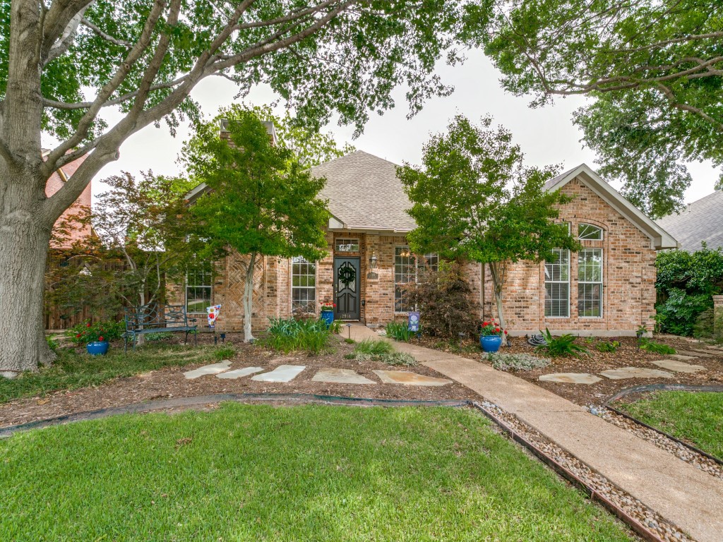 2916 Redwood Drive Carrollton TX 75007
