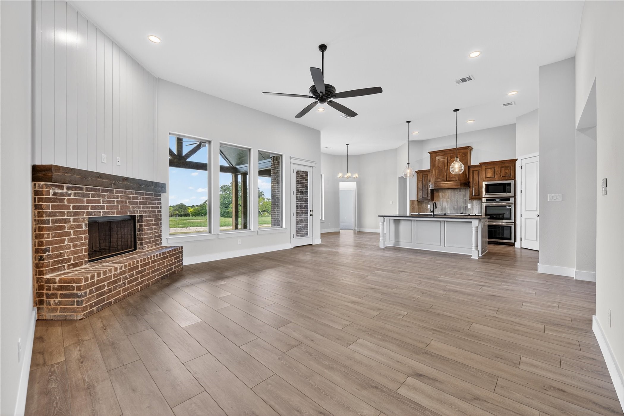 517 Longhorn Drive Springtown TX 76082
