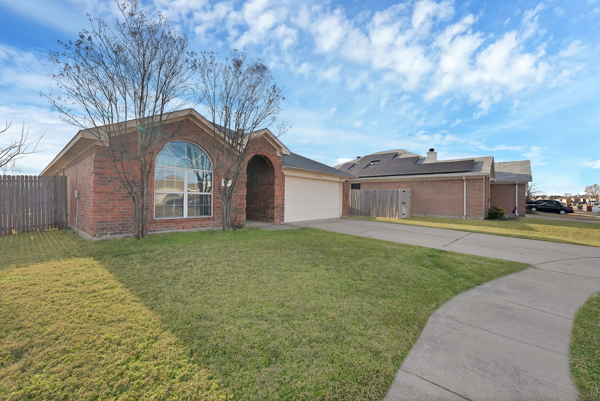 7426 Lake Front Trail Arlington TX 76002