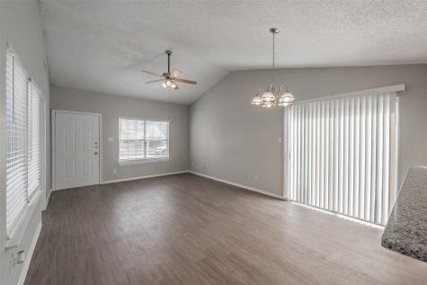 2286 Nantucket Village Circle Dallas TX 75227