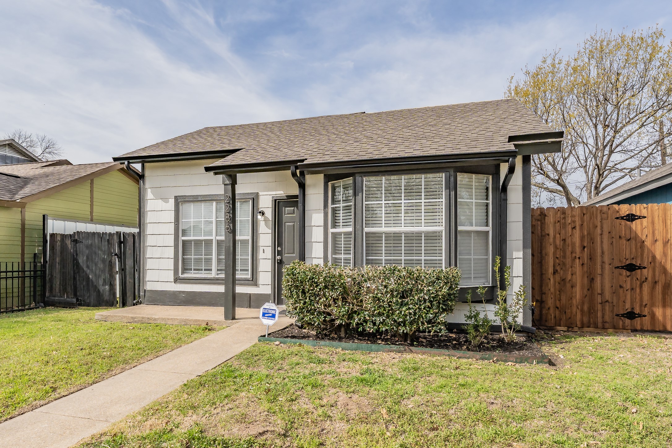 2286 Nantucket Village Circle Dallas TX 75227