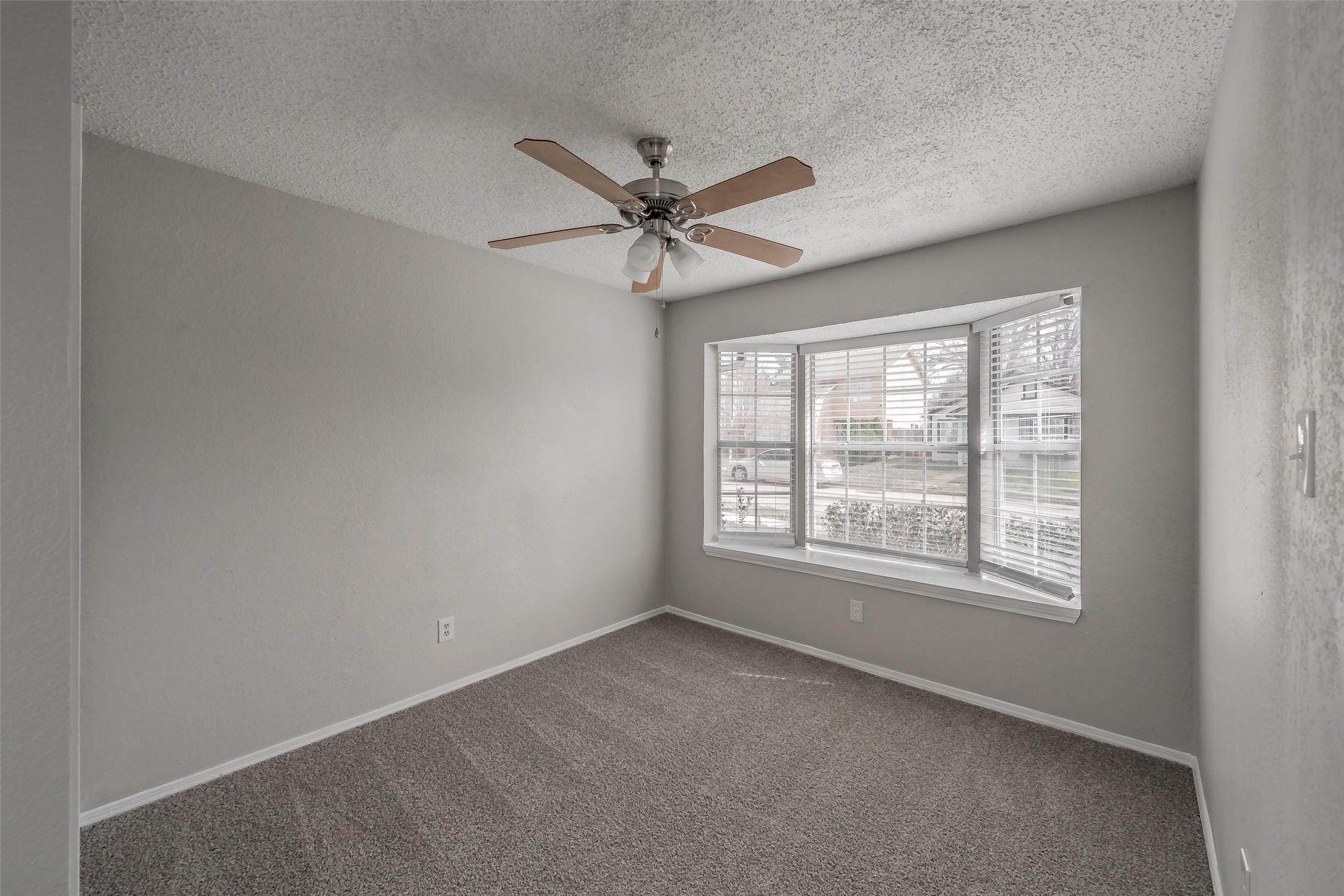 2286 Nantucket Village Circle Dallas TX 75227