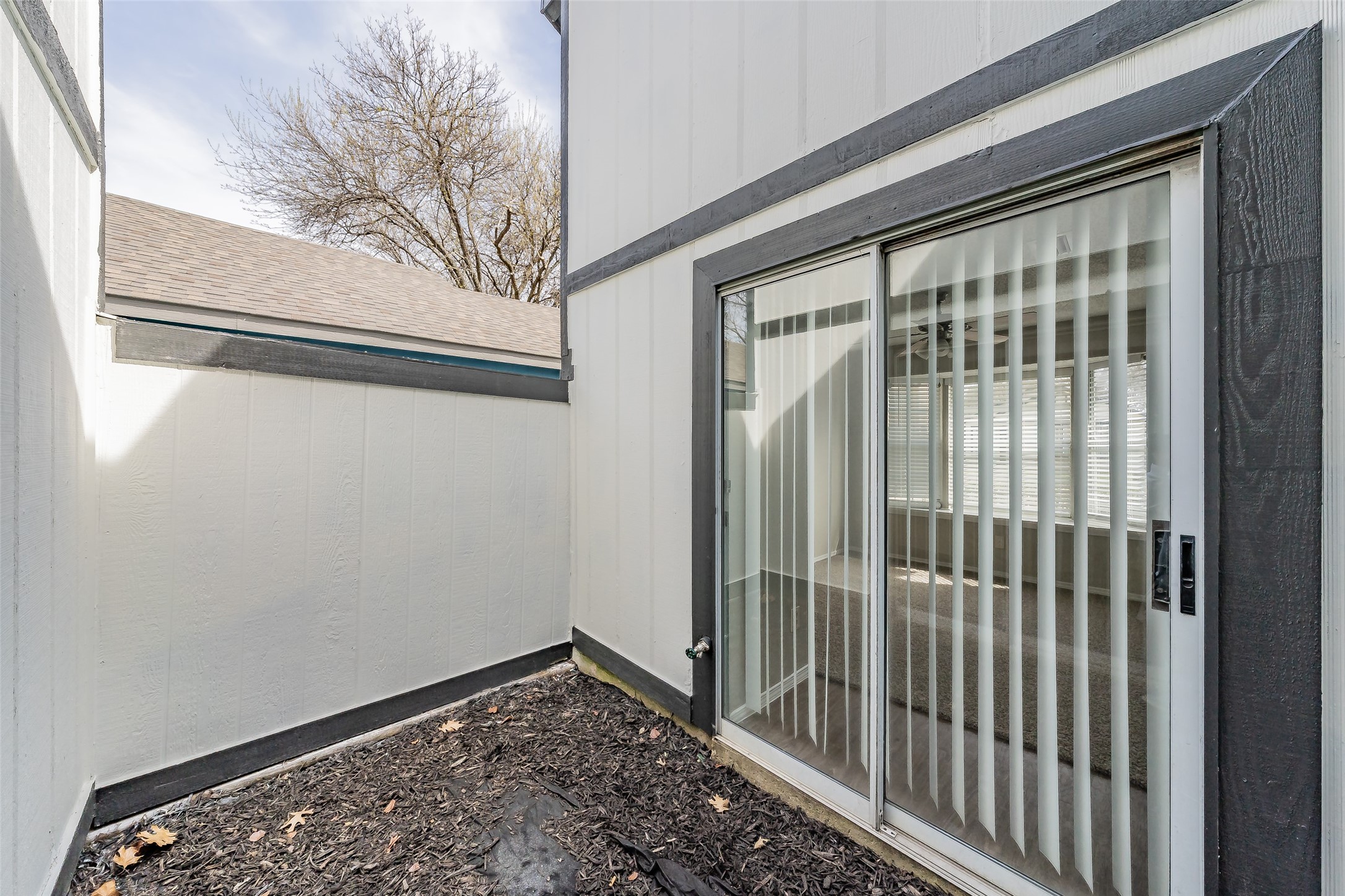 2286 Nantucket Village Circle Dallas TX 75227